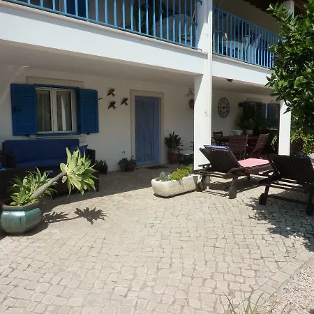 アパート Casa Azul Self-catering With Gorgeous Biological Swimming Pool Avelar
